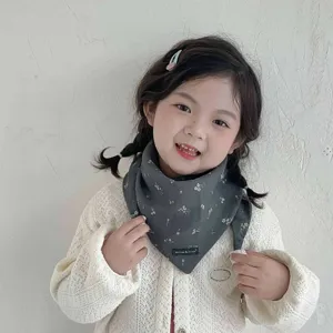 Thick Windproof Kids Scarf Winter Warm Baby Triangle Scarf Floral Pom-Pom Neck Warmer Children Shawl Minimalist Style