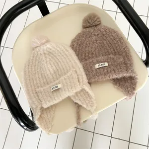 Bonnet tricoté pour enfants avec pompon, bonnet chaud d'hiver pour garçons et filles.