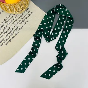 Foulard in seta a pois verde nastro per capelli borsa elegante accessorio da collo