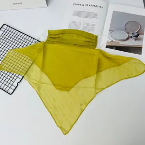 Gelbe Sonnenschutz Gesichtsmaske Nackenschutz atmungsaktiv Sommer UV Schutz Detailansicht