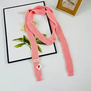 Sciarpa stretta a maglia rosa da donna, lunga sciarpa a nastro color caramella per la primavera.