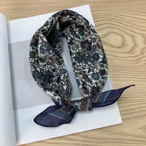 Pañuelo cuadrado pequeño de algodón estilo coreano, bufanda vintage con estampado floral y otoño.
