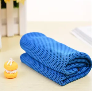 Serviette de sport rafraîchissante d'été, serviette de glace absorbante en maille respirante.
