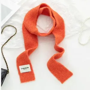 Gemütlicher oranger Strickschal für Damen im Herbst und Winter weicher langer warmer Halsschutz