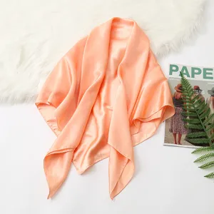Effen satijnen sjaal 90cm oranje vierkante hoofddoek voor dames, stijlvol dagelijks accessoire.