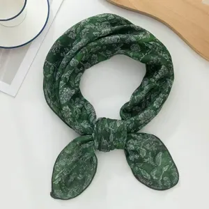 Vintage grünes Blumen-Quadrat-Halstuch Detail, elegante Baumwoll-Leinen-Foulard für Damen.