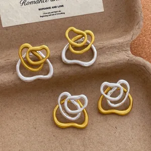 Französische Gold und Silber Farbblockierung Unregelmäßige Hohle Doppelring Ohrringe Mode Metall Ohrstecker Schmuck für Damen
