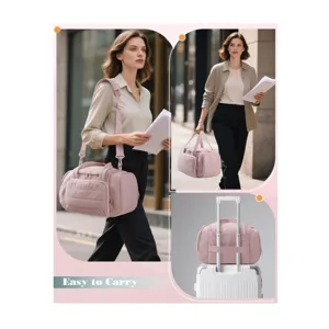 Sac matelassé rose de rangement pour tire-lait et sac à langer avec détails de voyage.