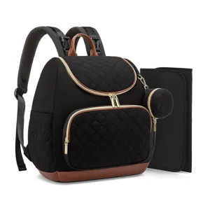 Sac à dos à langer matelassé étanche avec tapis à langer et pochette pour maman et bébé.