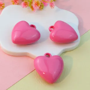 Pink heart-shaped enamel metal pendant charm for DIY jewelry necklace keychain making accessories.