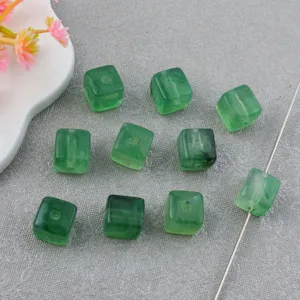 Groene acryl kubus kraal voor DIY sieraden maken ketting en armband accessoires.