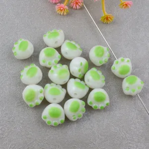 Cute acrylic cat paw loose beads for DIY jewelry making, phone charms and accessories.