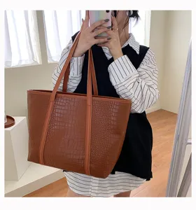 Fashion women large capacity tote bag autumn winter brown crocodile pattern shoulder bag