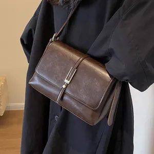Chic retro brown shoulder bag for women, versatile autumn winter PU leather crossbody bag.