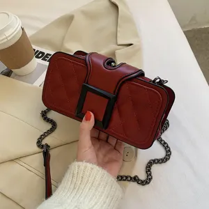 Women quilted chain crossbody bag burgundy stylish shoulder purse with square buckle
