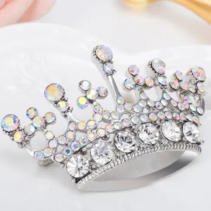 Exquisite Strass Krone Brosche Pin für Damen silberfarbene elegante Mode Kleidung Accessoire