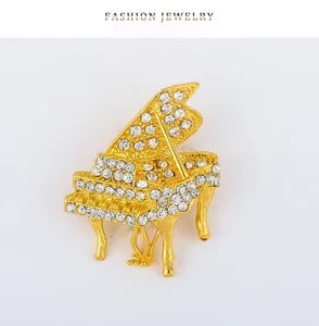 Gold piano brooch rhinestone music instrument pin fashion clothing accessory lapel pin jewelry