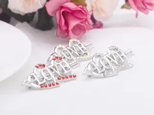 Broche lettre LOVE couple alliage cristal flèche cœur design mode bijoux cadeau accessoire