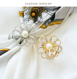 Exquisite flower pearl rhinestone scarf ring detail, elegant zinc alloy buckle for women.