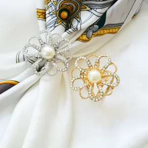 Rhinestone flower scarf ring set, alloy pearl scarf buckle for women silk accessories.