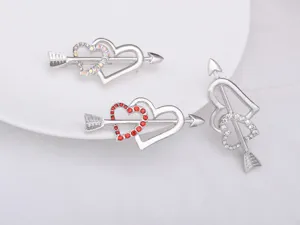 Exquisite rhinestone double heart arrow brooch, romantic Valentine's Day fashion jewelry.