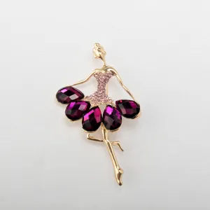 Elegante Kristall Strass Ballerina Brosche, goldfarben Metall lila Kleid Damen Schmuck.