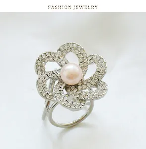 Korean style fashion rhinestone pearl three-ring scarf buckle flower shawl clip jewelry