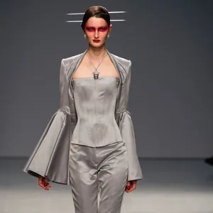 Set di gioielli in stile punk europeo e americano con collana e orecchini eleganti chic.