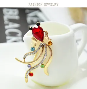 Goldfish crystal rhinestone brooch pin, stylish cute animal corsage jewelry accessory.