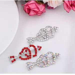 Elegante Spilla a Cuore in Cristallo con Freccia Spilline d'Amore Gioiello per Donna