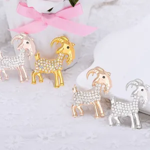 Spilla a forma di capra zodiacale con strass brillanti, elegante corsage per maglione.