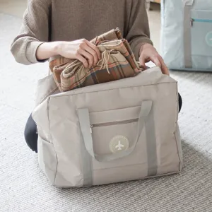 Large Capacity Travel Duffel Bag Foldable Luggage Handbag for Storage and Packing