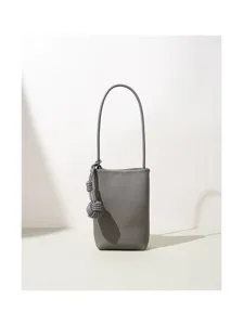 Graue Mini Handytasche aus Leder mit schickem Knotendetail, kompakte Umhängetasche für Damen.