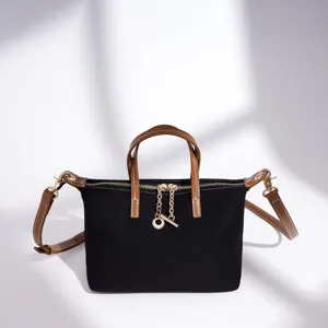 Borsa Tote Casual in Pelle di Bovina da Donna Piccola Borsa a Mano Moda Catena in Metallo Borsa a Tracolla per il Lavoro Quotidiano