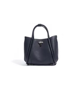 Elegante dunkelblaue Handtasche fuer Damen mit Metallverschluss, schicke kleine Schultertasche.