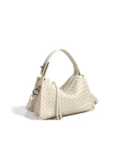 Sac à main bandoulière en cuir tissé classique, élégant sac pour le quotidien.