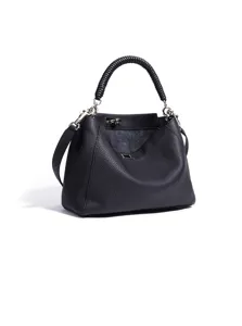Bolso de mano de cuero negro con asa superior y cierre metálico, elegante bolso cruzado.