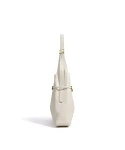 Minimalistische Umhängetasche aus Leder in Off-White, geräumig und elegant für den Alltag.