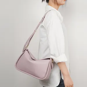 Bolso de hombro de cuero morado elegante para mujer, ideal para el trabajo y diario.