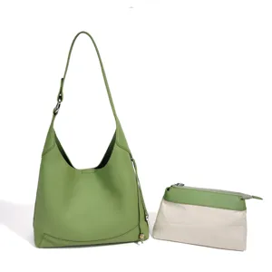 Sac à bandoulière seau en cuir vert avec petite pochette, sac fourre-tout quotidien chic.