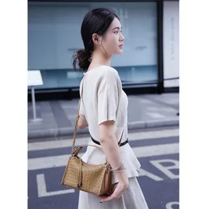 2026 printemps ete sac bandouliere en cuir veritable sac a main tisse minimaliste classique
