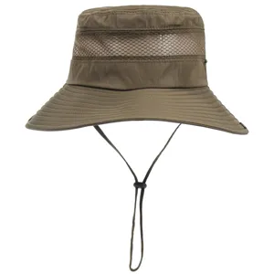 Unisex καπέλο bucket khaki με διχτυωτή ζώνη αναπνεύσιμη και ρυθμιζόμενο λουρί εξωτερικά.