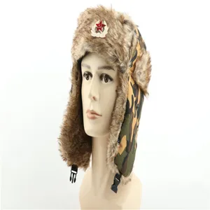 Sowjetische Tarnung Ushanka Mütze mit rotem Stern, winddichte warme Ohrenklappen Bombermütze Winter.