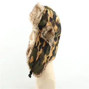 Camouflage Winter Ushanka Mütze mit warmer Kunstfell Ohrenklappe für Outdoor Windschutz.
