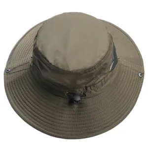 Unicolor wide brim outdoor sun hat featuring breathable mesh sides and adjustable details.