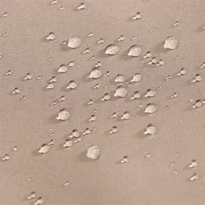 Détail du tissu imperméable pour le chapeau de soleil d'extérieur, séchage rapide d'été.
