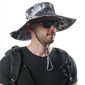 Unisex outdoor καπέλο παραλλαγής με φαρδύ γείσο και λουράκι για αποτελεσματική ηλιοπροστασία εξωτερικά.