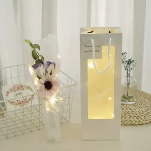 Romantic LED bouquet and gift bag set, perfect for Valentine's Day and special holiday gifts.