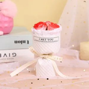 Mini bouquet di rose fiore artificiale scatola regalo San Valentino decoro auto accessorio
