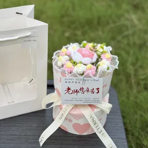 Handmade crochet rose flower bouquet gift box romantic creative ornament for couples